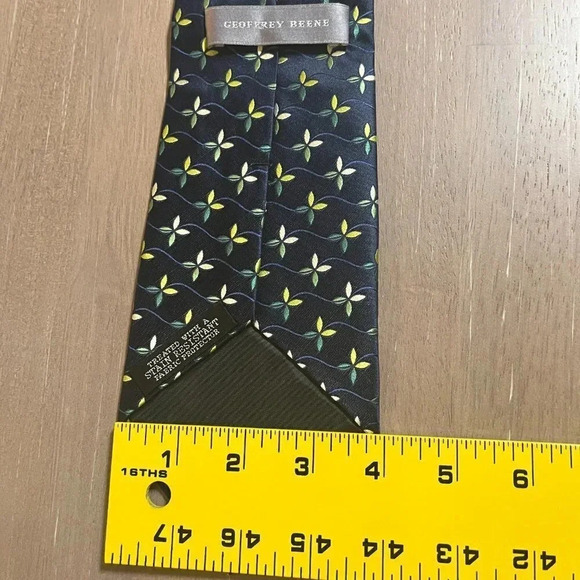 Men’s Geoffrey Beene Tie - Picture 6 of 6